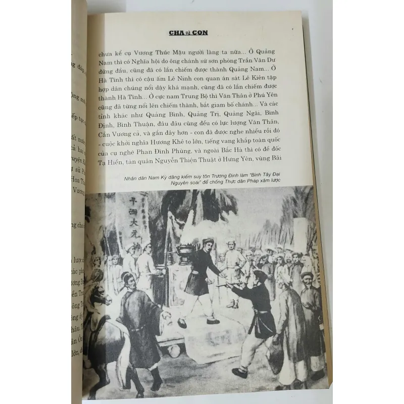 CHA & CON: Tiểu thuyết về Bác Hồ và cụ Phó bảng Nguyễn Sinh Sắc (Hồ Phương) 786271