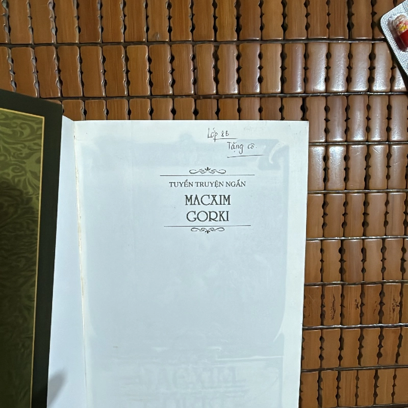 Tuyển truyện ngắn Macxim Gorki 447540