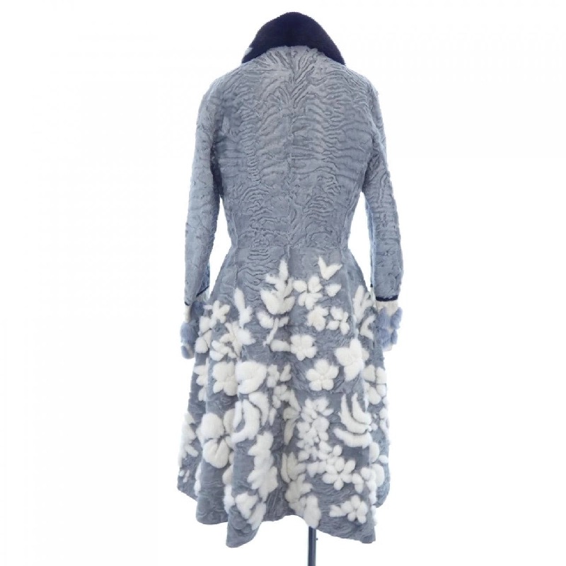 Áo khoác FENDI 637860