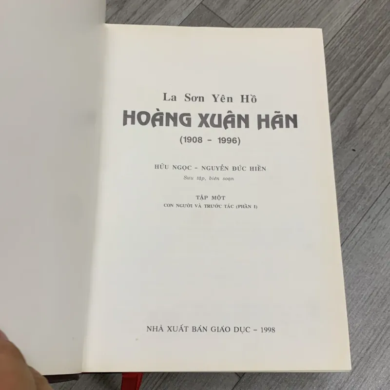 Hoàng xuân hãn - la sơn yên hồ. Bộ 3 tập. 4b4 755371