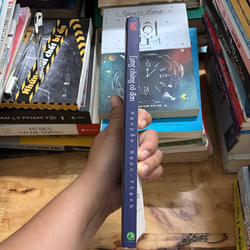 II Tản Văn: Lưng Chừng Cô Đơn - Nguyễn Ngọc Thạch - 2014 696013