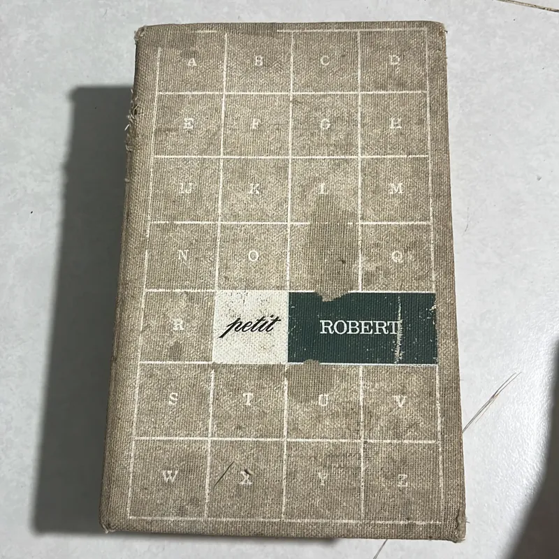 LE PETIT ROBERT: DICTIONNAIRE ALPHABETIQUE ET ANALOGIQUE DE LA LANGUE FRANCAISE — 1972s 588602
