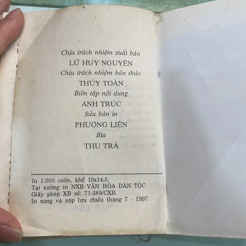 Truyện cổ Andecxen nxb Văn Học - 1997  1026424