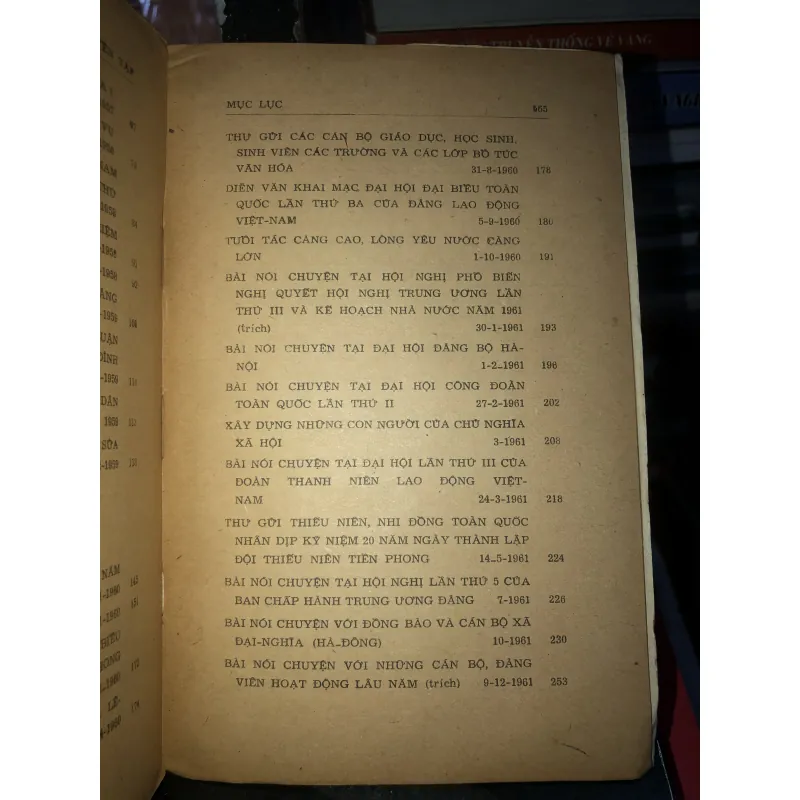 Hồ Chí Minh tuyển tập  796832