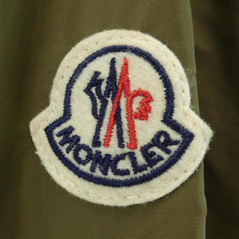 Áo khoác MONCLER 633316