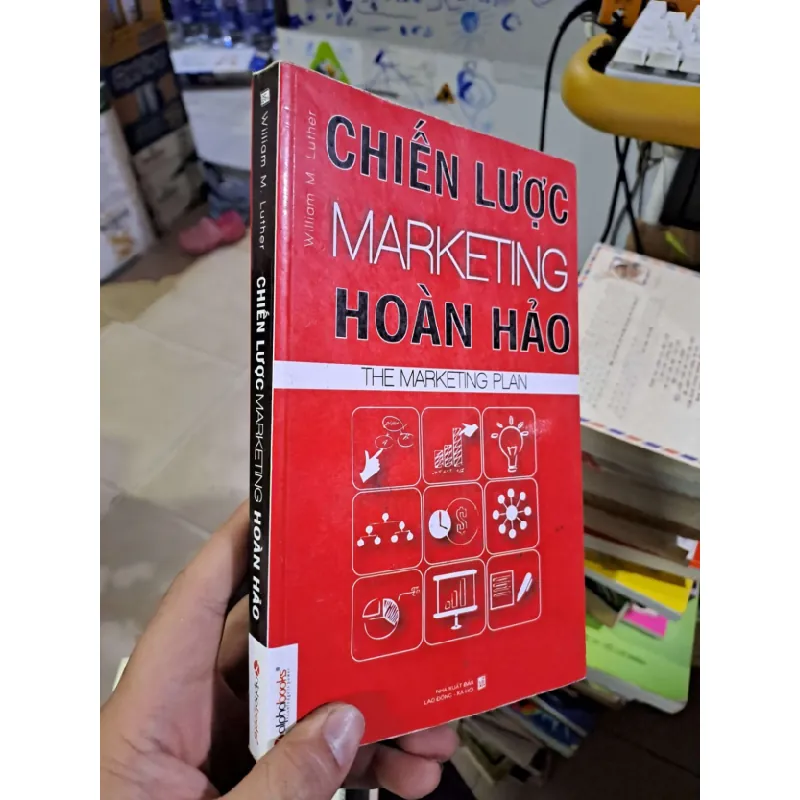[Sách Cũ SCGR] Chiến lược marketing hoàn hảo 2013 mới 90% bẩn nhẹ MARKETING KINH DOANH HCM1809 684080