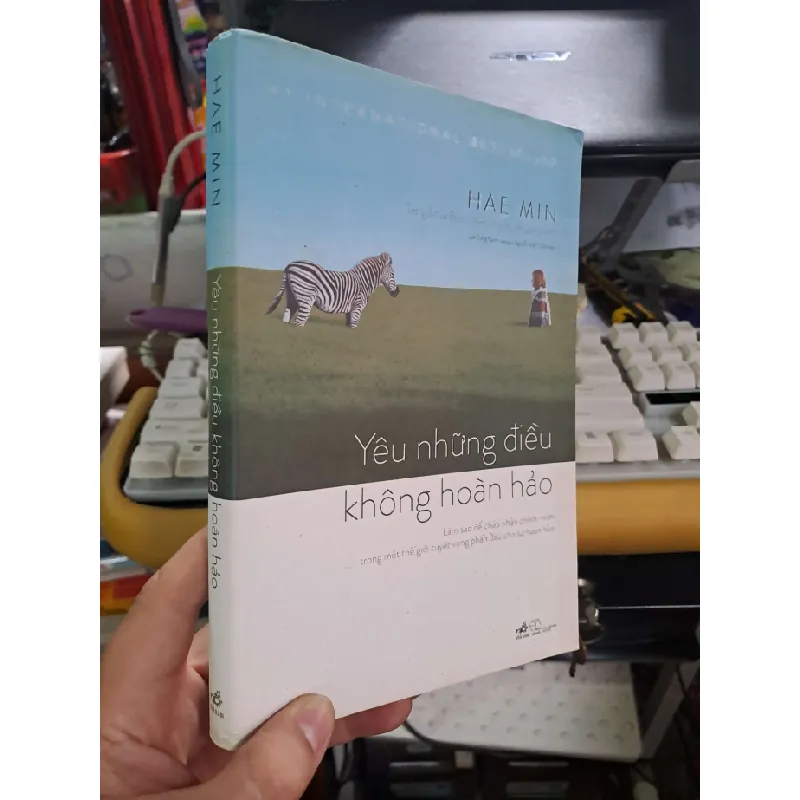 [Sách Cũ SCGR] Yêu những điều không hoàn hảo - Hae Min VĂN HỌC HCM1008 675720