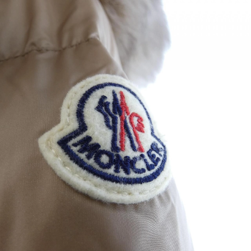 Áo khoác lông vũ MONCLER 640253