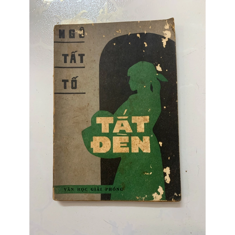 Tắt đèn sách cũ phiên bản 1976 có giá trị sưu tầm 464478