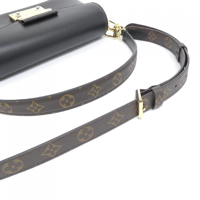 Túi xách vai Louis Vuitton Swing M20393 608711