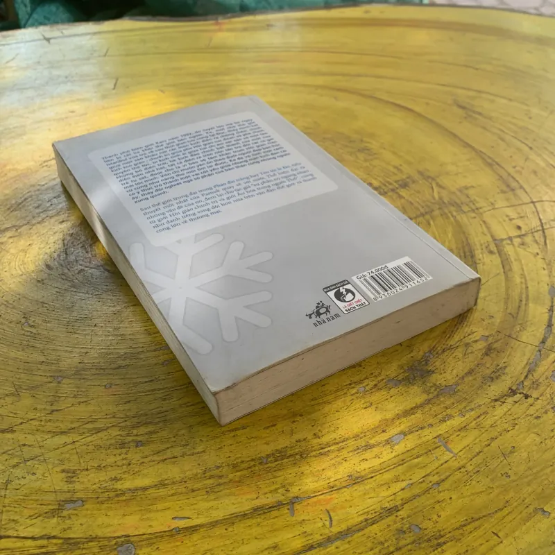 TUYẾT - ORHAN PAMUK  1003085