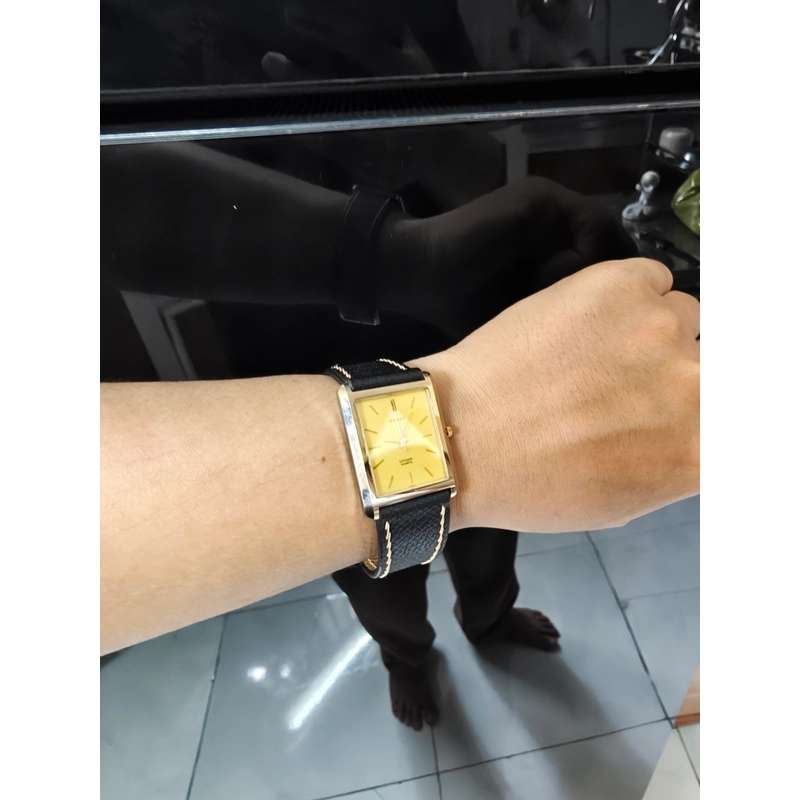 Đồng hồ tank vỏ đá  530475