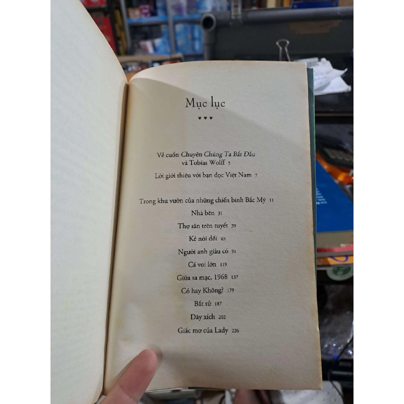 Chuyện Chúng Ta Bắt Đầu - Tobias Wolff - 2011 mới 80% ố - VĂN HỌC - HMT3012 750015