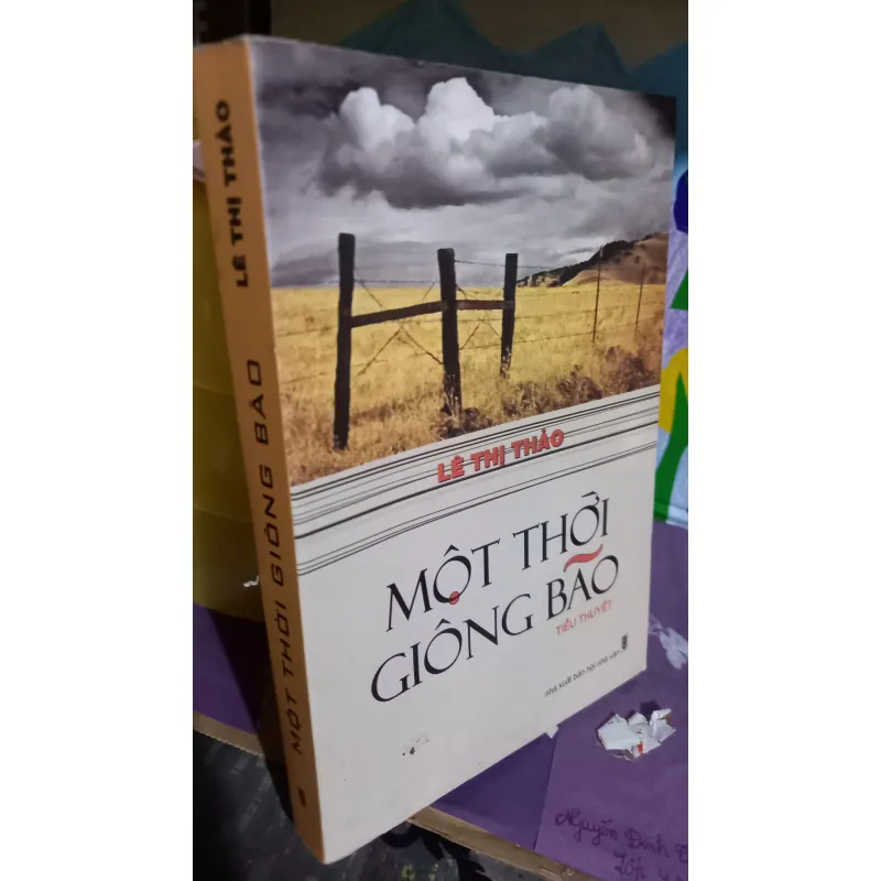 Một thời giông bão  1008392