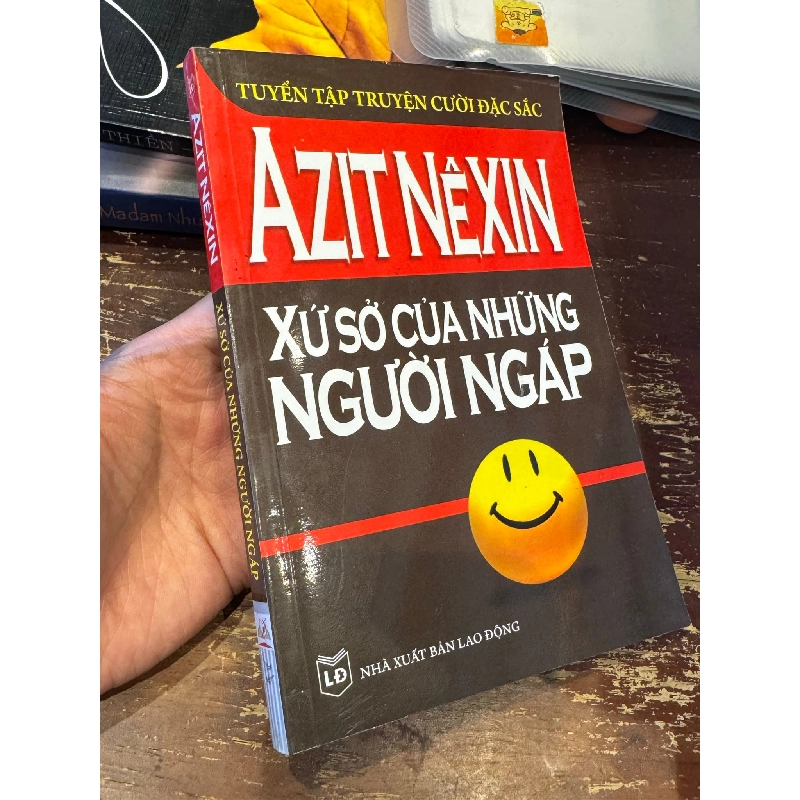 Xứ sở của những người ngáp - Aziz Nesin 183981