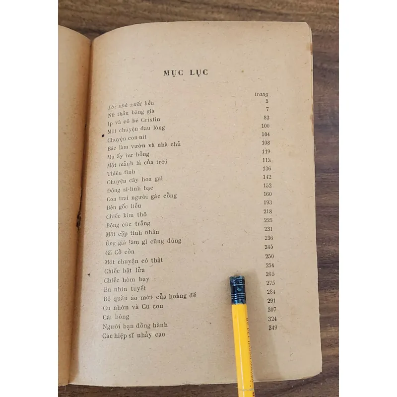 TRUYỆN CỔ ANDERSEN - Bản in 1976 (741 trang) 732010