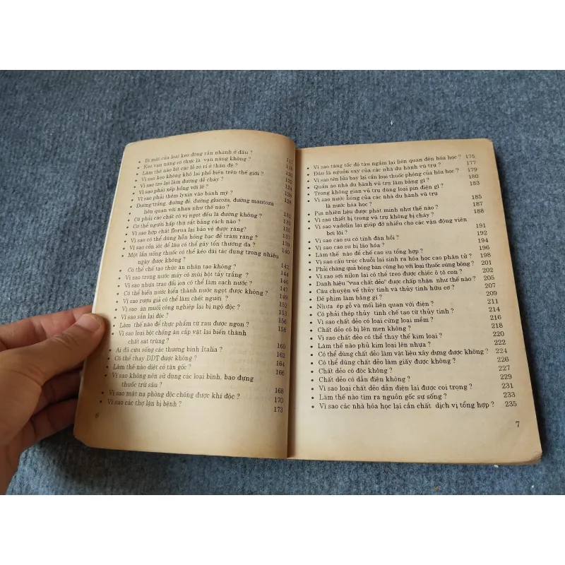 BỘ SÁCH 10 VẠN CÂU HỎI VÌ SAO? HOÁ HỌC 719856