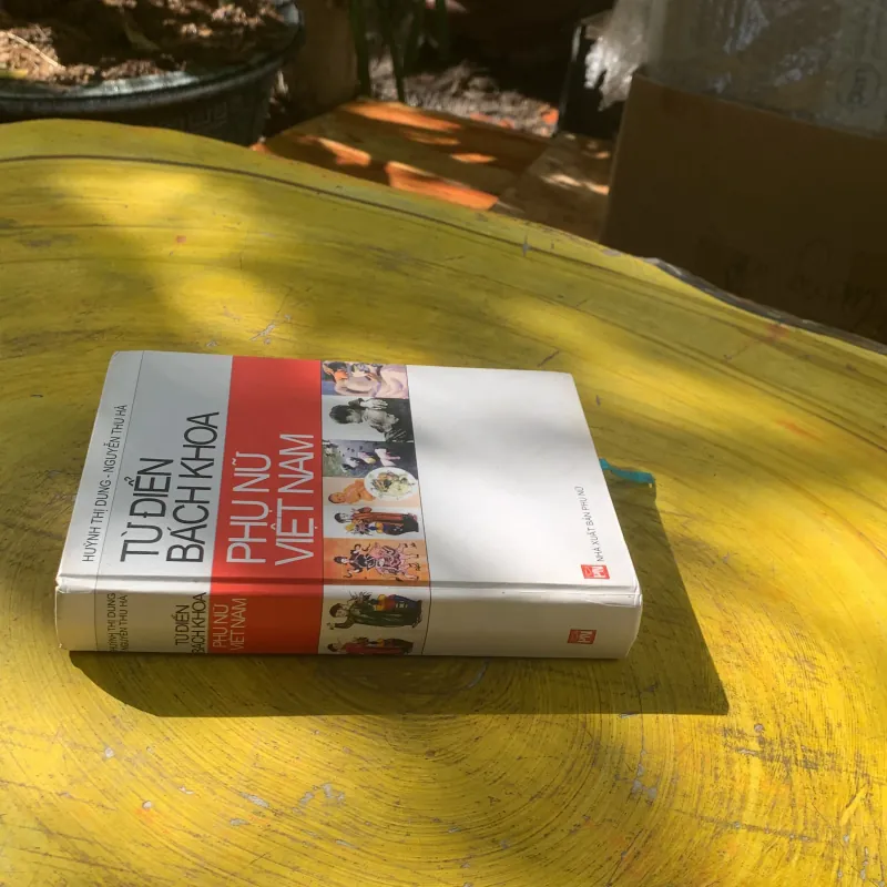 COMBO CẨM NANG PHỤ NỮ & TỪ ĐIỂN BÁCH KHOA PHỤ NỮ VIỆT NAM 781695