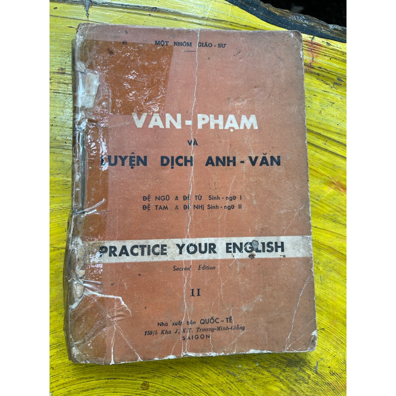 VĂN PHẠM VÀ LUYỆN DỊCH ANH VĂN II- một nhóm giáo sư 543880