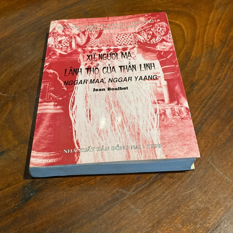 XỨ NGƯỜI MẠ - LÃNH THỔ CỦA THẦN LINH (XB 1999) 471884