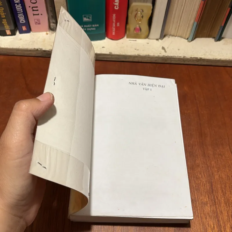 II Văn Học Việt Nam: Nhà Văn Hiện Đại (Tập 1) - Vũ Ngọc Phạn - 1994 791522