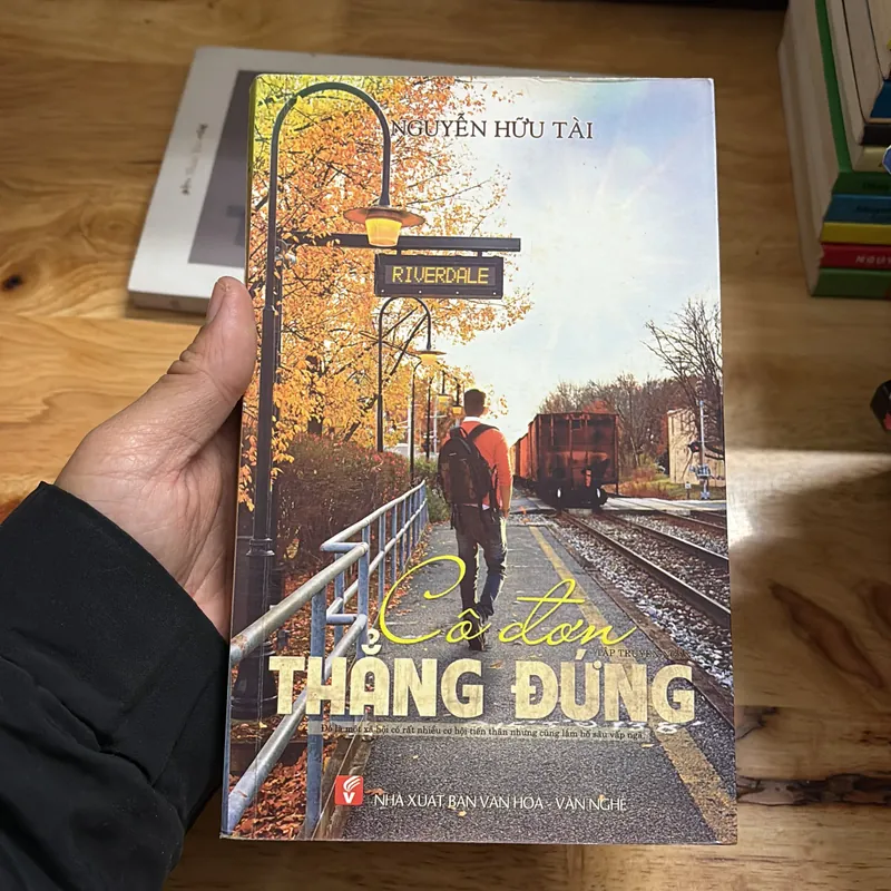 Combo Sách: 13 Cuốn Sách Văn Học Đủ Thể Loại 703657