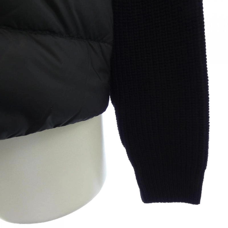 【Sản phẩm mới】Moncler MONCLER 20939B00028 Áo khoác lông 631348