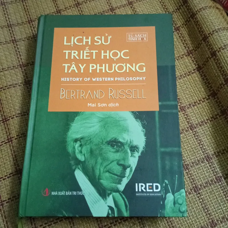 Lịch sử triết học Tây phương của Bertrand Russell  574432