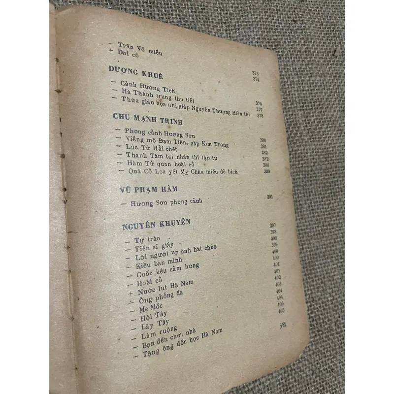 Thơ văn Việt Nam 1958-1920 593011