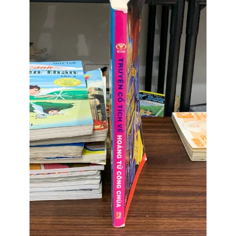 Truyện cổ tích về hoàng tử công chúa- Linh Lan, Lan Anh 601776