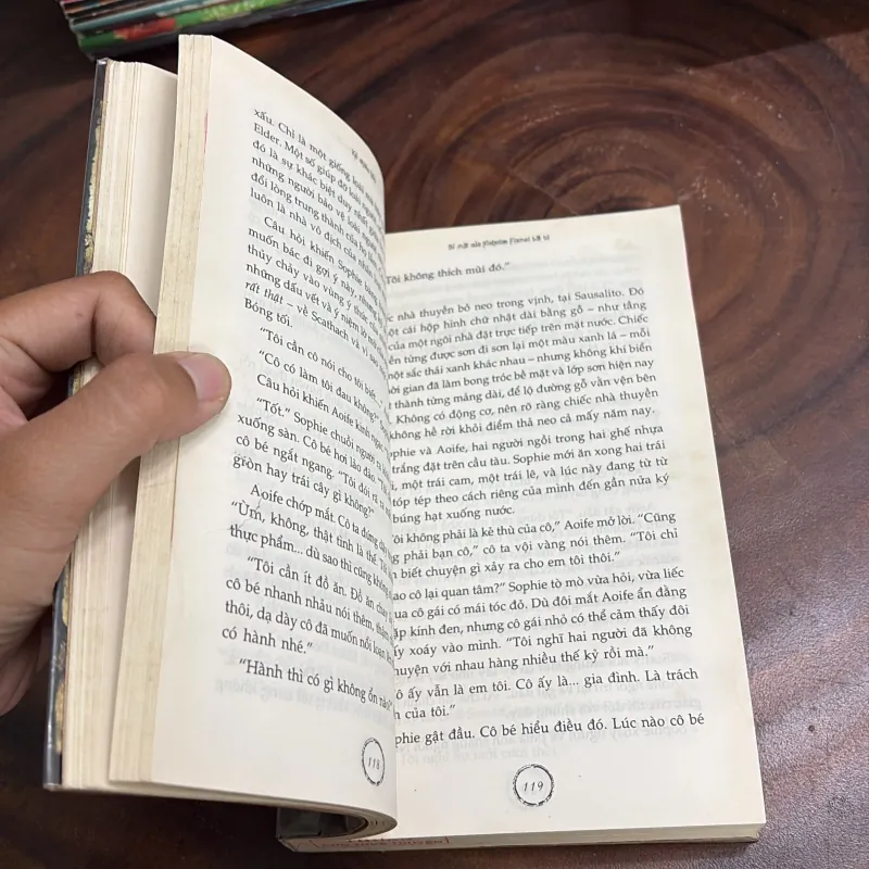 II Kẻ Chiêu Hồn, Bí Mật Của Nicholas Flamel Bất Tử - Michael Scott - 2011 998077