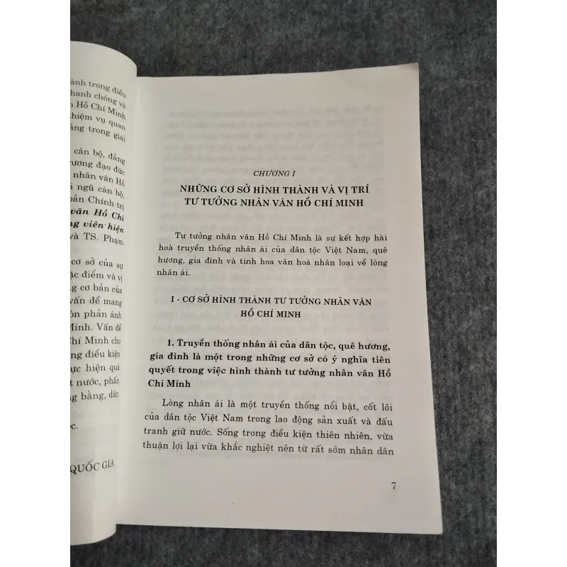 TƯ TƯỞNG NHÂN VĂN HỒ CHÍ MINH VỚI VIỆC GIÁO DỤC ĐỘI NGŨ CÁN BỘ, ĐẢNG VIÊN HIỆN NAY 697782