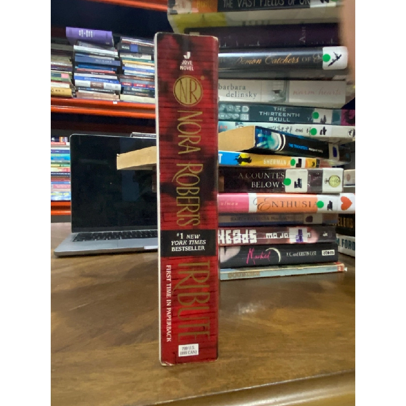 Tribute - Nora Roberts 512423