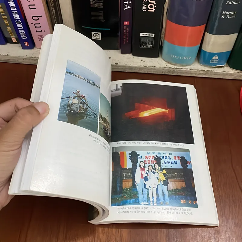 II Tựa sách: Như Hạt Cát Như Dòng Sông - Nhiều Tác Giả - 2000 562828