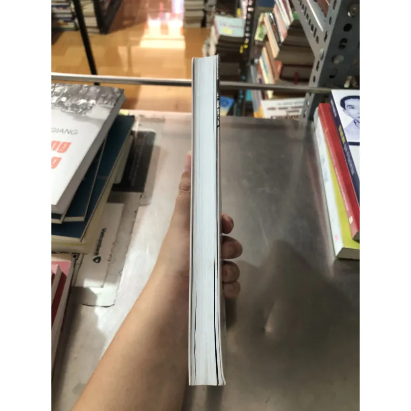 Anh hùng biệt động của tác giả Thanh Giang 977543