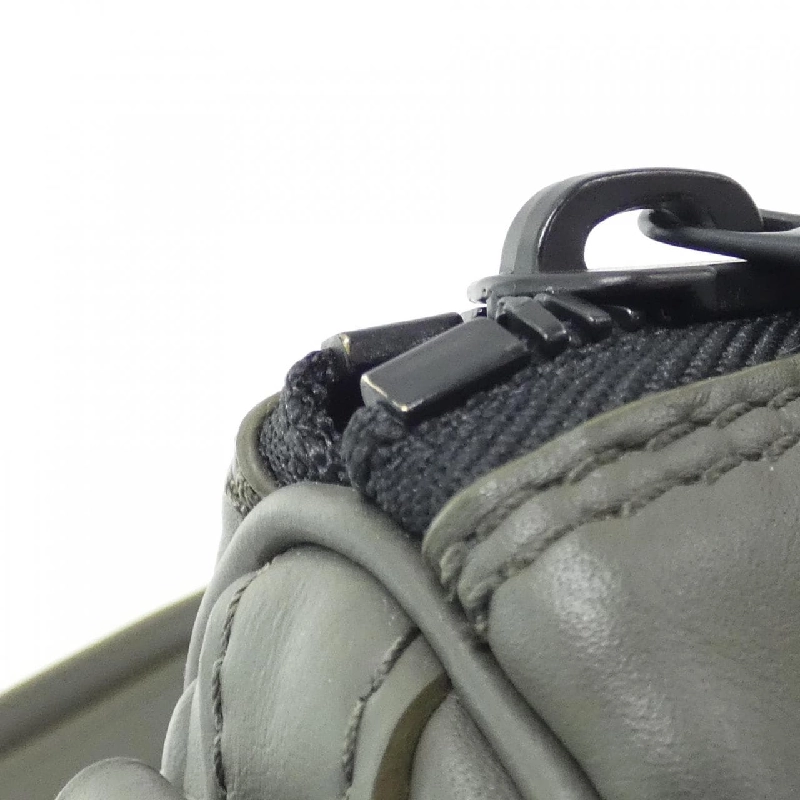 Túi Boston Louis Vuitton Monogram Seal Keepall XS M57961 614608