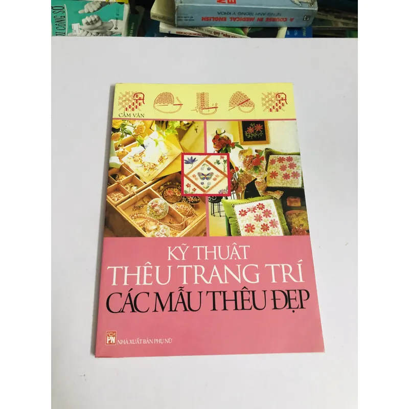 KỸ THUẬT THÊU TRANG TRÍ CÁC MẪU THÊU ĐẸP 711723