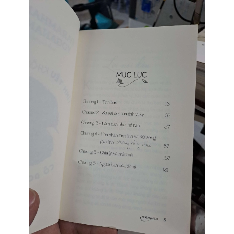 Tình Yêu Không Tự Đến Cô Đơn Không Tự Đi - Paramhansa Yogananda - 2019 mới 80% có viết chì ít - VĂN HỌC - HCM3012 921220