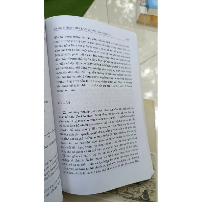 HIỆN ĐẠI HOÁ VÀ HẬU HIỆN ĐẠI HOÁ - NGUYỄN THỊ PHƯƠNG MAI 730799
