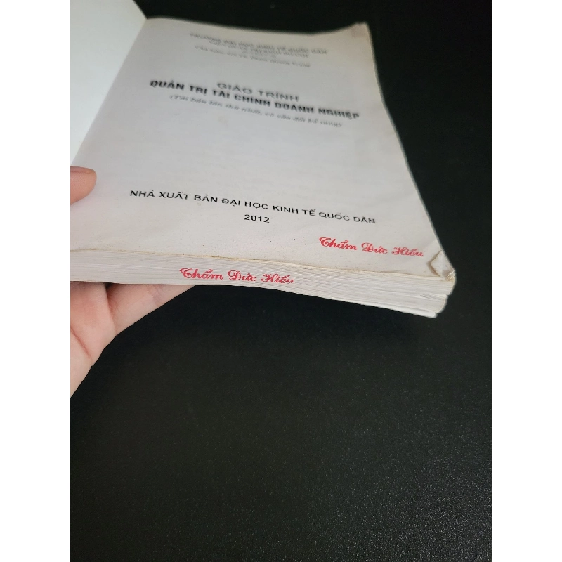 Giáo trình quản trị tài chính doanh nghiệp mới 80% bẩn bìa, ố nhẹ, tróc gáy, tróc bìa, có chữ viết 2012 Gs.Ts.Phạm Quang Trung HCM3004 GIÁO TRÌNH, CHUYÊN MÔN 918877