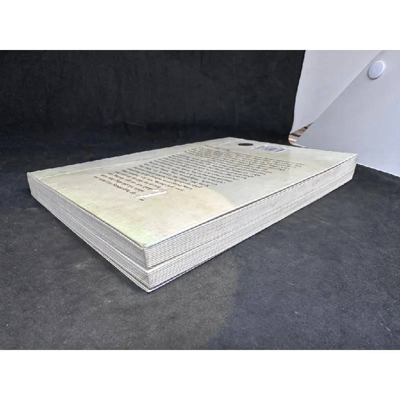 [Phiên Chợ Sách Cũ] Bay Lên, Tuyển Tập Truyện Ngắn Chọn Lọc Thế Giới, Nguyễn Phan Quế Mai, 2018 1304 432331