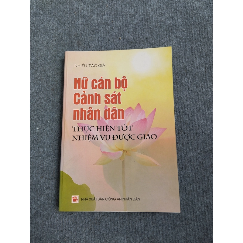 NỮ CÁN BỘ CẢNH SÁT NHÂN DÂN THỰC HIỆN TỐT NHIỆM VỤ ĐƯỢC GIAO 479782