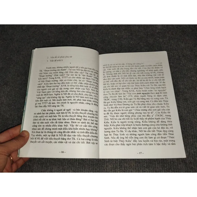 TỪ KIM VÂN KIỀU ĐẾN TRUYỆN KIỀU. SO SÁNH VÀ BÌNH LUẬN 991082