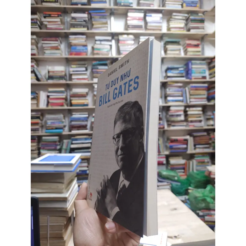 Sách: Tư duy như Bill Gates -  Daniel Smith (A2) 577487