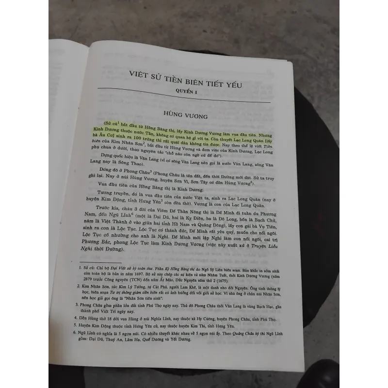 Việt sử cương mục tiết yếu của Đặng Xuân Bảng  1001930