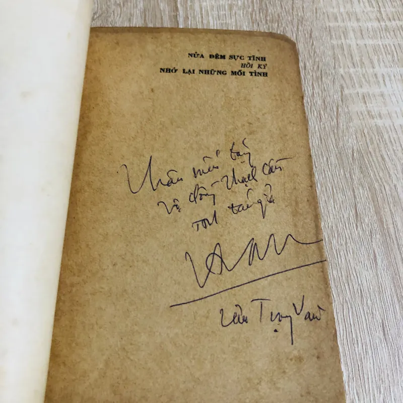 NỬA ĐÊM SỰC TỈNH  1007230