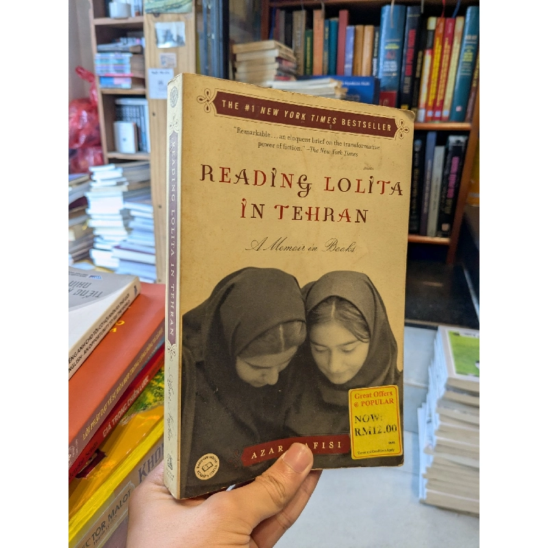 Reading Lolita in Tehran - Azar Nafisi 754190