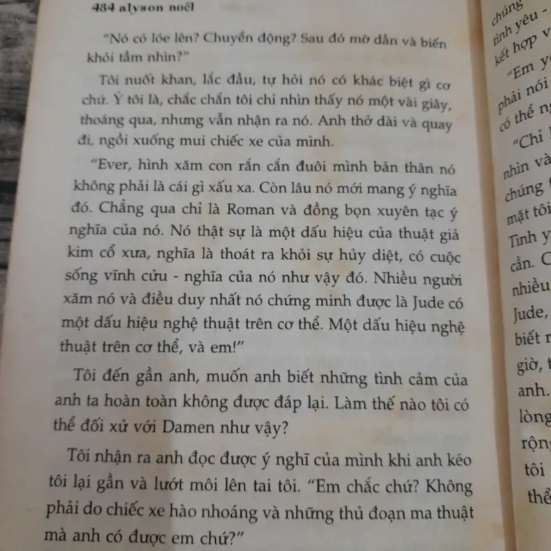 Alyson Noel- Vùng đất vắng linh hồn - shadowland. Bản in 2012 775813