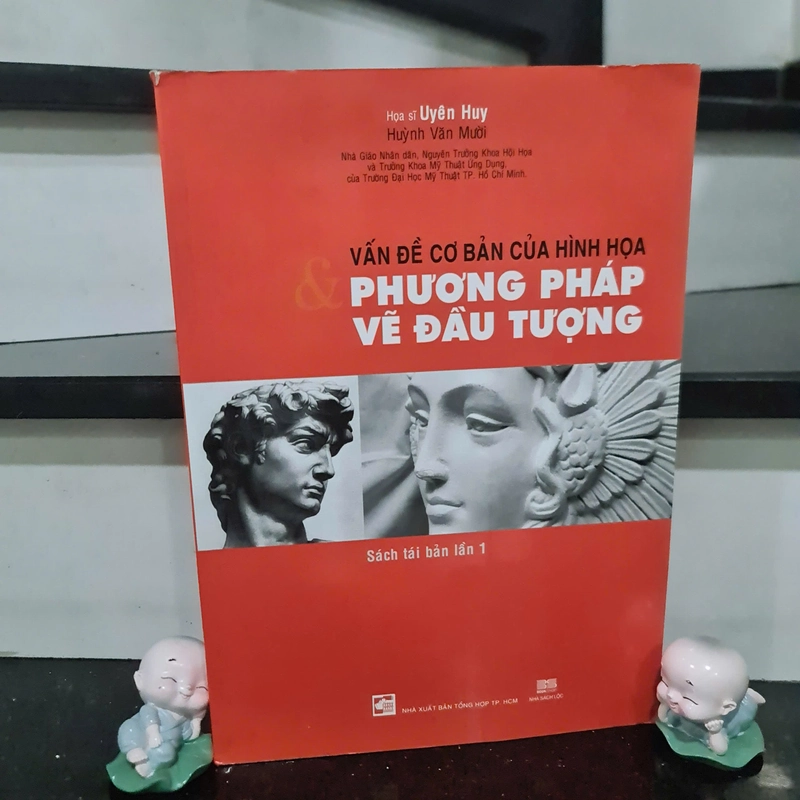 Sách Phương Pháp Vẽ Đầu Tượng - Họa sĩ Uyên Huy 549905