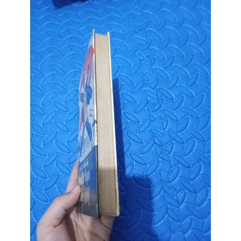 Những người bạn kiên nghị 1005987